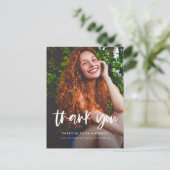 Modern Afstuderen Dank u Foto Eenvoudige Bedankt Briefkaart (Staand voorkant)