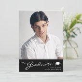 Modern Afstuderen | Elegant Script Trendy 1 Foto Aankondiging (Staand voorkant)