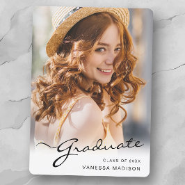 Modern Afstuderen | Foto van Elegant Script Trendy Aankondiging