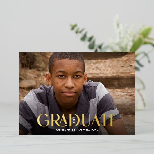 Modern Afstuderen Gold Foil Graduation Party Folie Uitnodiging (Staand Voorkant)