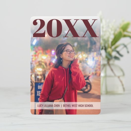 Modern Afstuderen | Maroon | 2 Foto | Aangepast Kaart (Staand voorkant)