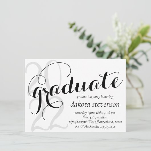 Modern Afstuderen | Minimaal zwart klassiek script Kaart (Staand voorkant)