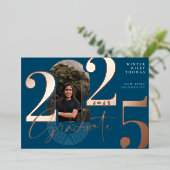 Modern Afstuderen Script 2025 concentrische boogfo Folie Uitnodiging (Staand Voorkant)