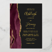 Modern Agate Burgundy Red Gold Donk Wedding Folie Uitnodiging (Voorkant)