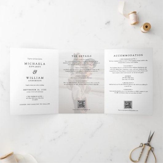 Modern alles-in-één details RSVP QR-code bruiloft Drieluik Uitnodiging (Binnen)