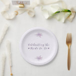 Modern Amethyst Floral Bridal Shower Customized Papieren Bordje<br><div class="desc">Elevate your food station with these Modern Amethyst Bridal Shower Paper Plates. Designed in a soft lavender palette with elegant amethyst detailing, these stylish disposable plates add a refined touch to your celebration. Perfect for cake, appetizers, or sweet treats, they coordinate seamlessly with the Modern Amethyst collection and bring a...</div>