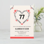 Modern Any Age Floral Heart voor haar 77e verjaard Kaart (Staand voorkant)