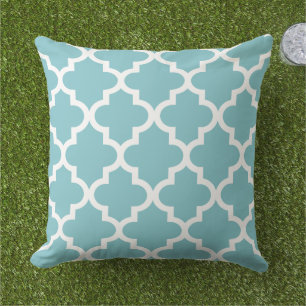 Modern Aqua Blue Moroccan Quatrefoil Pattern Buitenkussen