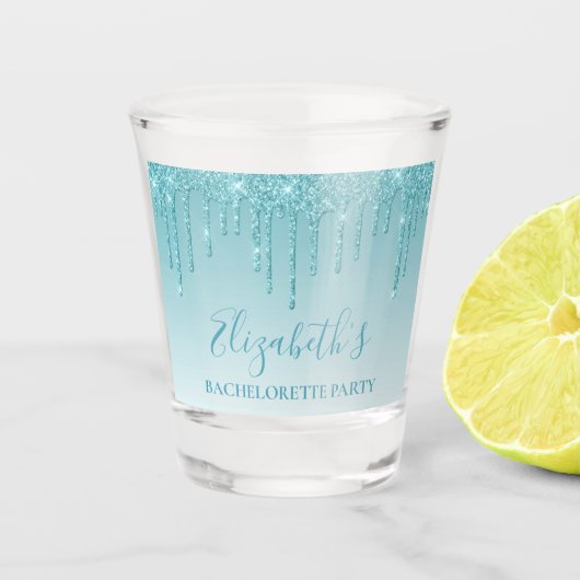 Modern Aqua Glitter Bachelorette Party Shot Glas (Voorkant)