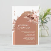Modern Arch Boho Pampas Grass Terracotta Wedding Kaart (Staand voorkant)