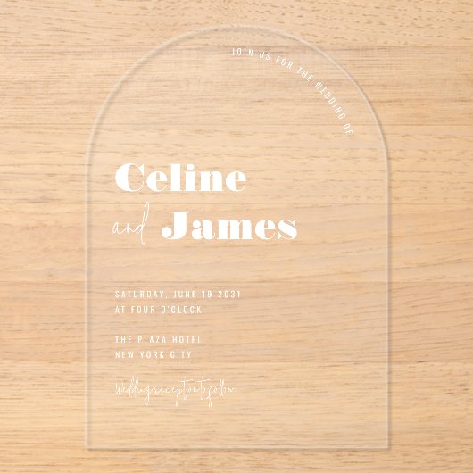 Modern Arch Custom White Overlay Clear Wedding Acryl Uitnodigingen (Voorkant)
