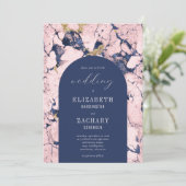 Modern Arch Pink Navy Blue Marble Wedding Kaart (Staand voorkant)