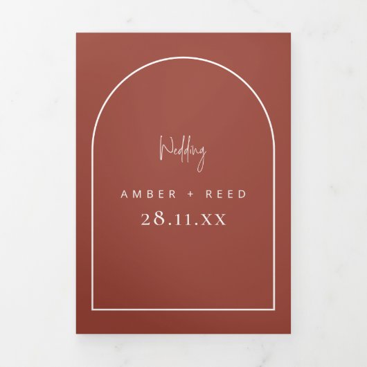 Modern Arch Tying Knot Terracotta Wedding Script Drieluik Uitnodiging (Cover)
