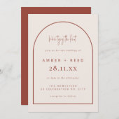 Modern Arch Tying Knot Wedding Terracotta Script Kaart (Voorkant / Achterkant)