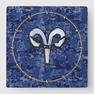 Modern Aries Zodiac Symbol Navy Blue Digital Camo Vierkante Klok