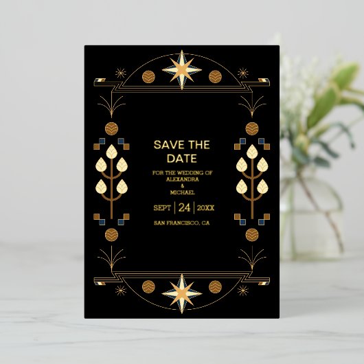 Modern Art Deco Black en Gold Wedding Folie Uitnodiging (Staand Voorkant)