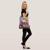 Modern Art Still Life Abstracte schedel en bloemen Tote Bag (Op model)