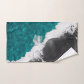 Modern Artsy Blauwgroen Blue Black Ocean Beach Wav Bad Handdoek (Handdoek)