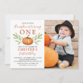 Modern Autumn Little Pumpkin 1st Birthday Foto Kaart (Voorkant)