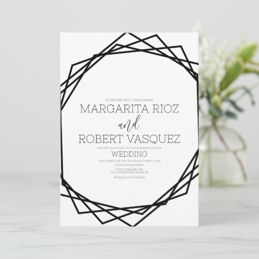 Modern B Geometric Black White Wedding Kaart (Staand voorkant)