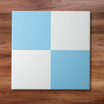 Modern Baby Blauw Wit Geruit Keramische Tegel Tegeltje<br><div class="desc">Deze minimalistische keramische tegel heeft een modern geruit patroon in babyblauw en wit.</div>
