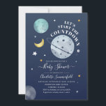 Modern Baby shower voor buitenruimtetypografie Kaart<br><div class="desc">Moderne Buitenspatie Typografie Baby shower Invitation Card. Deze leuke en nerveuze uitnodiging voor baby shower is geweldig voor het organiseren van een ruimtefeest voor de moeder. Voeg de details aan de kaart toe door op de bovenstaande knop 'Personaliseren' te klikken.</div>