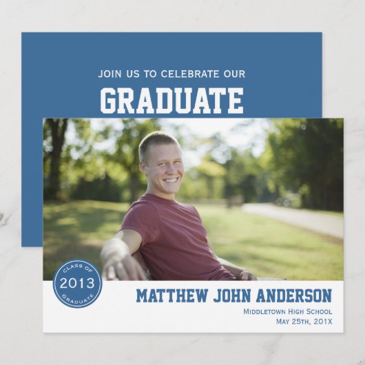Modern Badge Photo Afstuderen Invitation - Blue Kaart (Voorkant / Achterkant)