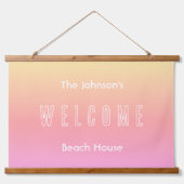 Modern Beach House Name Welcome Sign Hangend Wandkleed (Voorkant)