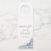 Modern Beach Seashells Lila en stoffig blauw Flessenhanger (Voorkant)