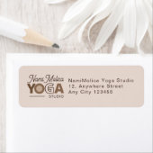 Modern Beige Bruin Yoga Studio Adres Etiket (Insitu)