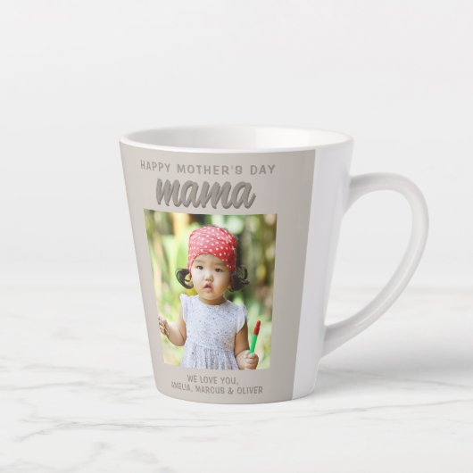 Modern Beige Mama Kinder Foto Moederdag Latte Mok (Rechts)