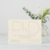 Modern Beige PhD Afstuderen Uitnodiging (Staand voorkant)