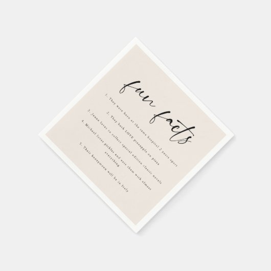 Modern Beige Script "Fun Facts" Wedding Servet (Hoek)