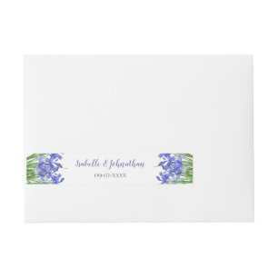 Modern Berry Blue Irises Floral Wedding Invitation Adreslabel Wikkel
