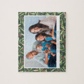 Modern Berry Greenery Green Kerstfamilie Foto Legpuzzel (Verticaal)