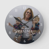 Modern Best Grandma Ever Photo Personalized Ronde Klok (Voorkant)