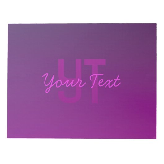 Modern bewerkbare monogramtekst & paarse ombre notitieblok (Voorkant)
