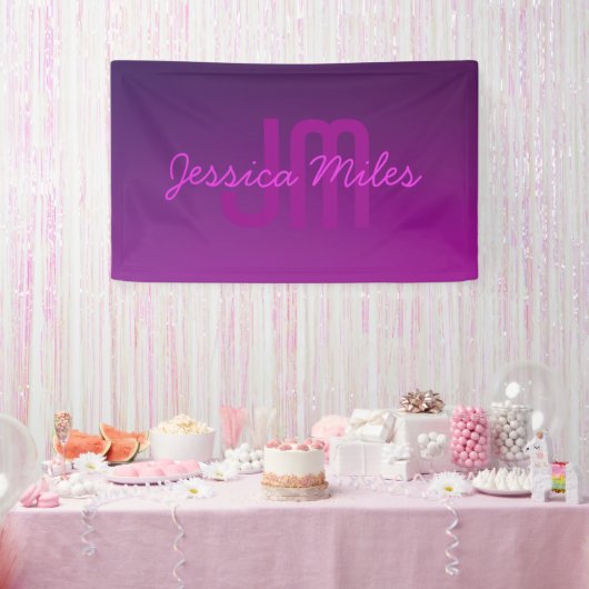 Modern bewerkbare monogramtekst & paarse ombre spandoek (Feest)