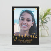 Modern Black Afstuderen Invitation Kaart (Staand voorkant)