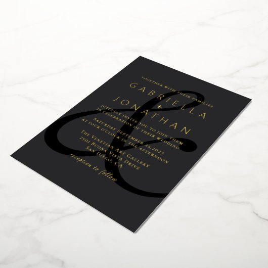 Modern Black Ampersand Wedding Gold Folie Uitnodiging (Gedraaid)