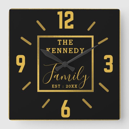 Modern Black And Gold Family Name Personalized Vierkante Klok (Voorkant)