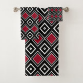 Modern Black and Red Geometric Diamond Pattern Bad Handdoek (Insitu)
