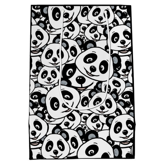 Modern Black and White Cute Panda Bear Pattern Medium Cadeauzakje (Achterkant)