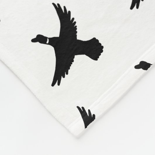Modern Black and White Flying Duck Fleece Deken (Hoek)