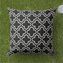 Modern Black and White Moroccan Quatrefoil Pattern