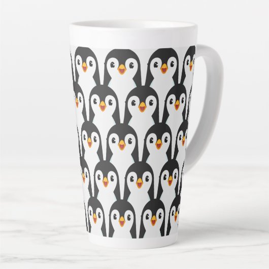 Modern Black and White Penguin Pattern Latte Mok (Rechterhoek)
