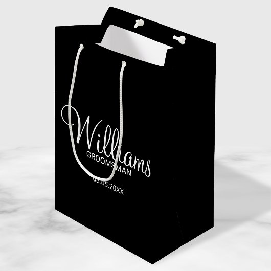 Modern Black and White Personalized Groomsman Medium Cadeauzakje