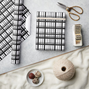 Modern Black and White Tartan Pset Holiday Cadeaupapier