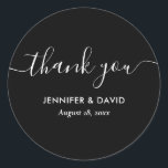Modern Black and White Wedding Bedankt Ronde Sticker<br><div class="desc">Minimalistisch zwart-wit dank u stickers met een modern script. Overeenkomende objecten beschikbaar.</div>
