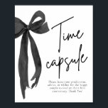 Modern Black Bow Time Capsule Game Sign Poster<br><div class="desc">Modern Black Bow Time Capsule Game Sign 🕰️ Een mooie herinnering voor de toekomst Mrs 🖤 Nodig gasten uit om oprechte berichten en leuke voorspellingen achter te laten met ons Modern Black Bow Time Capsule Game Sign. Ontworpen met een chique zwarte waterverf boog en elegante minimalistische lay-out, is dit bord...</div>